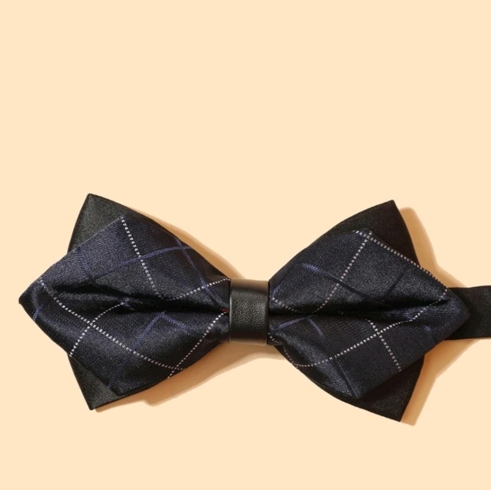 Men's Navy Blue with White Stripe Bow Tie
